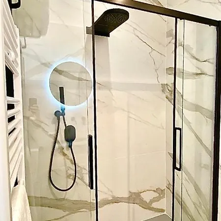 Casa Degli Dei -luxury Rooms- Couette-café