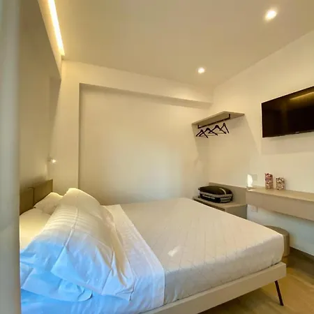 Couette-café Casa Degli Dei -luxury Rooms-